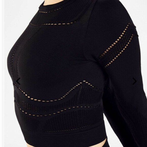 New Fabletics Jaymee Mesh Black Crop Cropped Top - Picture 2 of 8